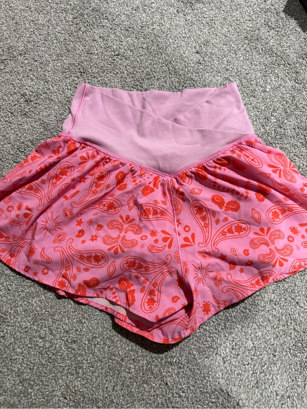 High-Waist Pink Paisley Print Skort with Soft Waistband